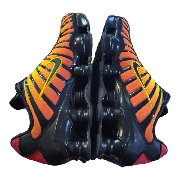 Size 10.5 - Nike Shox TL Sunrise Gradient main image 8